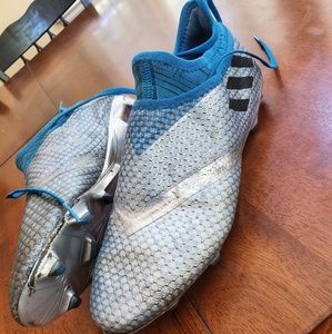 Messi Edition Adidas Pure Agility soccer cleats
